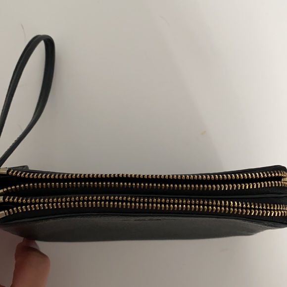 Coach wristlet - Picture 3 of 3